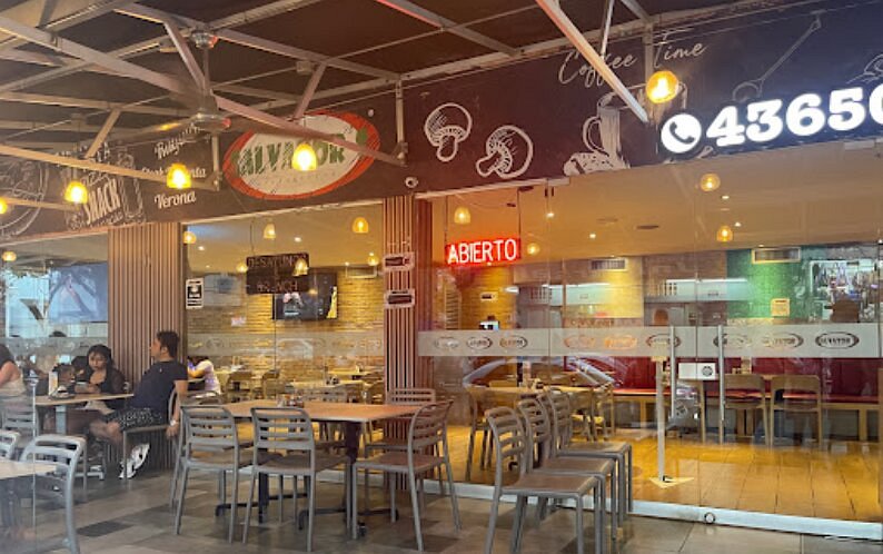 Salvator's Pizza & Pasta Rodadero