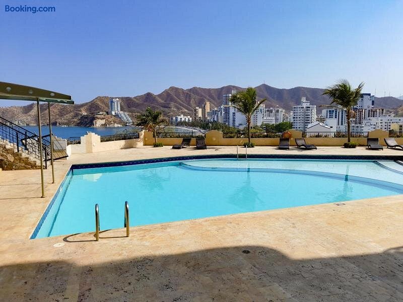 Apartamentos Con Balcon y Piscina - Bedviajes